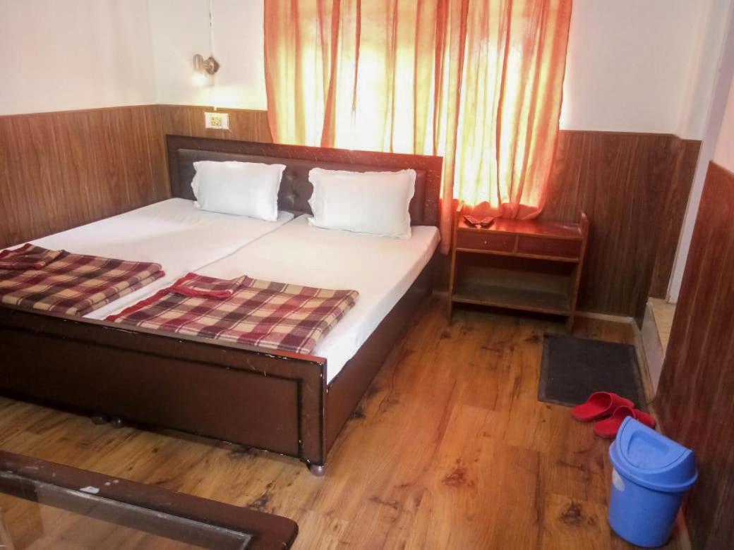 Hotel Gyespa Kyelang Экстерьер фото