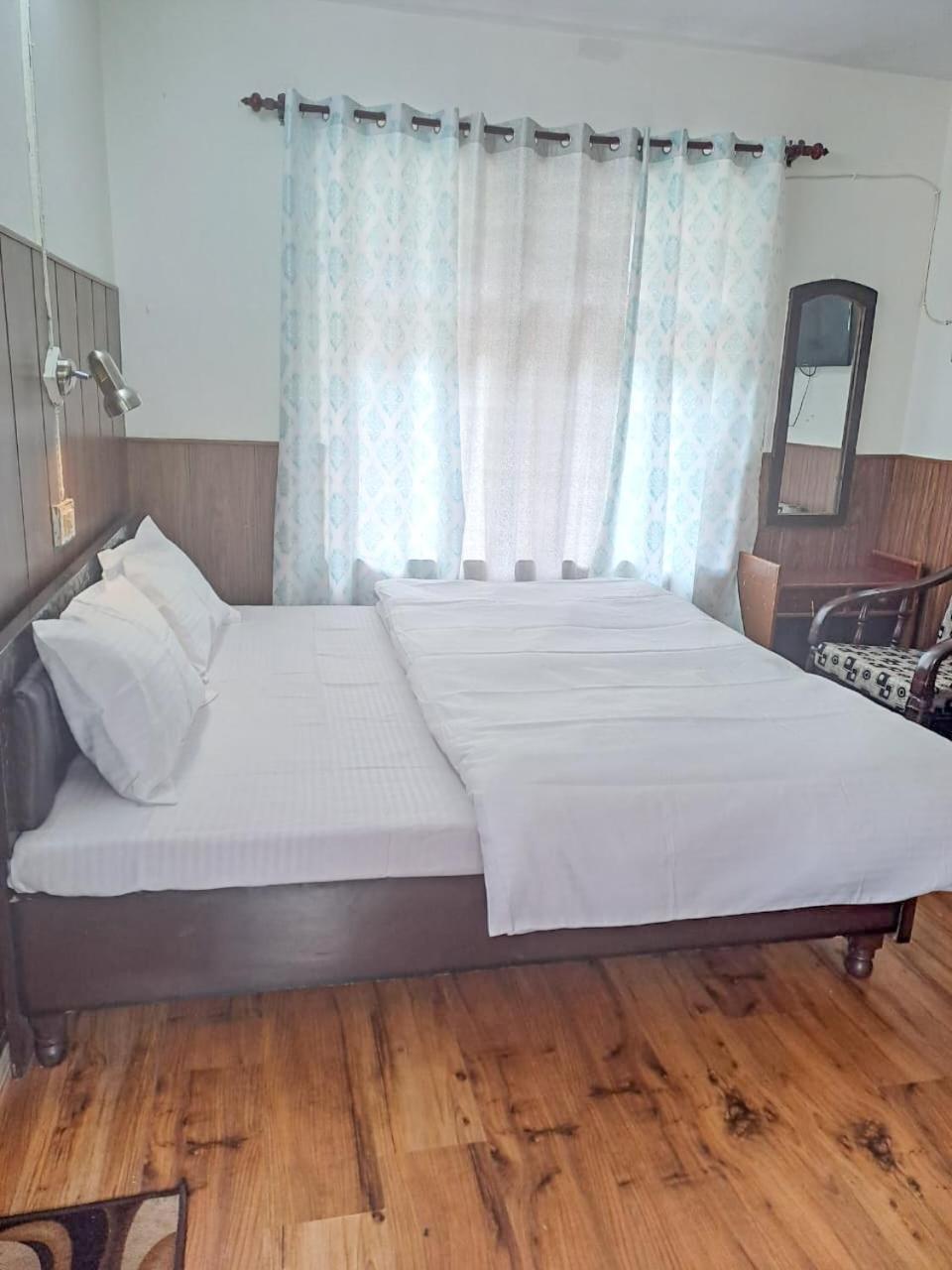 Hotel Gyespa Kyelang Экстерьер фото